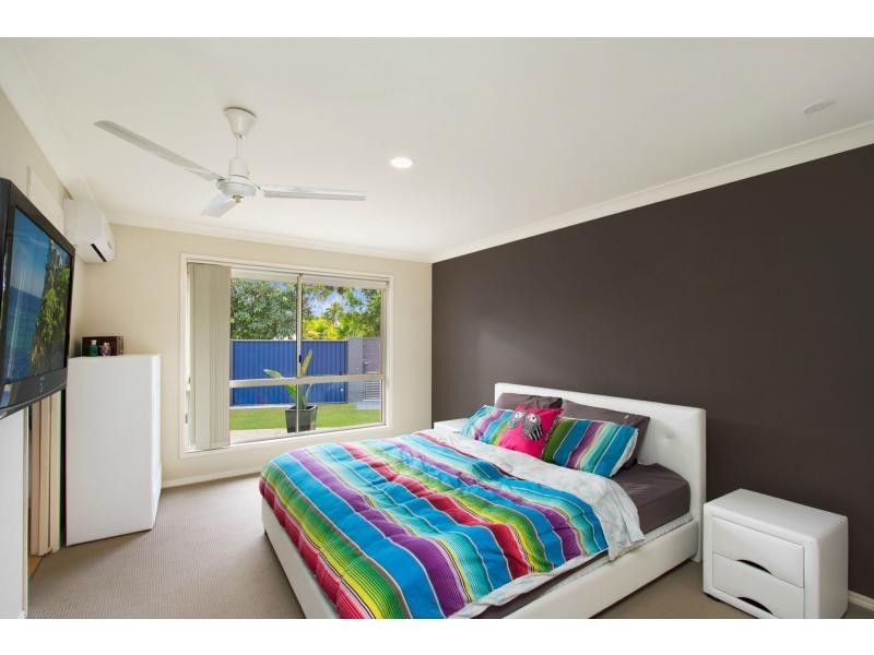 44 Yodelay Street, Varsity Lakes QLD 4227