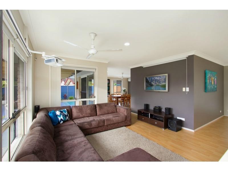 44 Yodelay Street, Varsity Lakes QLD 4227