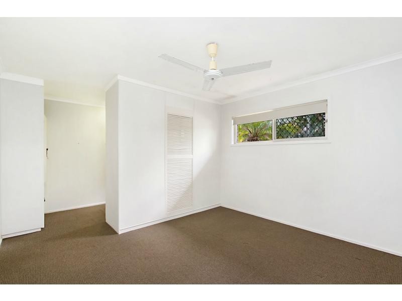 123 Allambi Avenue, Broadbeach Waters QLD 4218