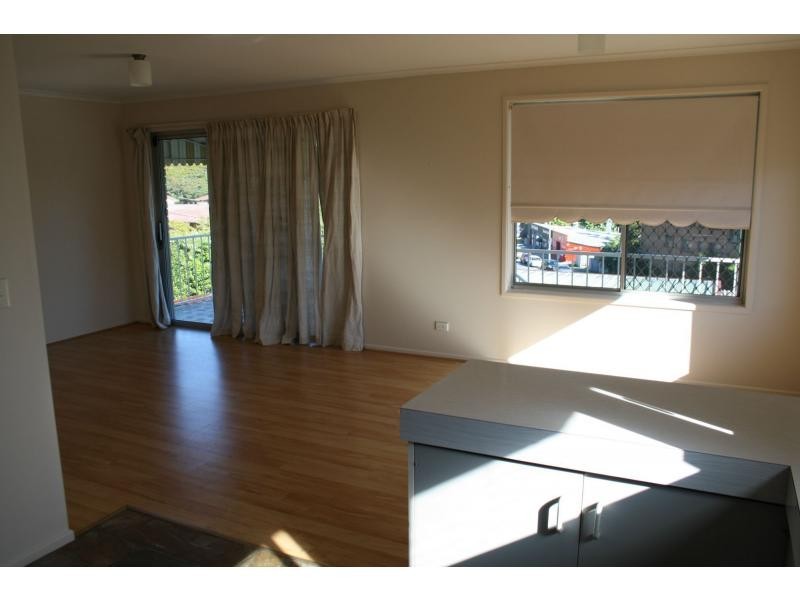 Unit 2/9 West Street, Burleigh Heads QLD 4220