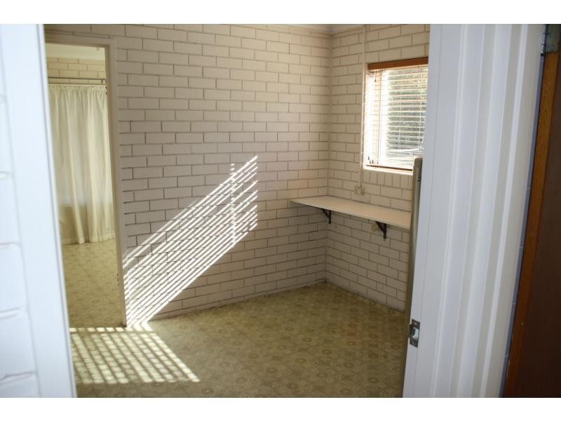 Unit 2/9 West Street, Burleigh Heads QLD 4220
