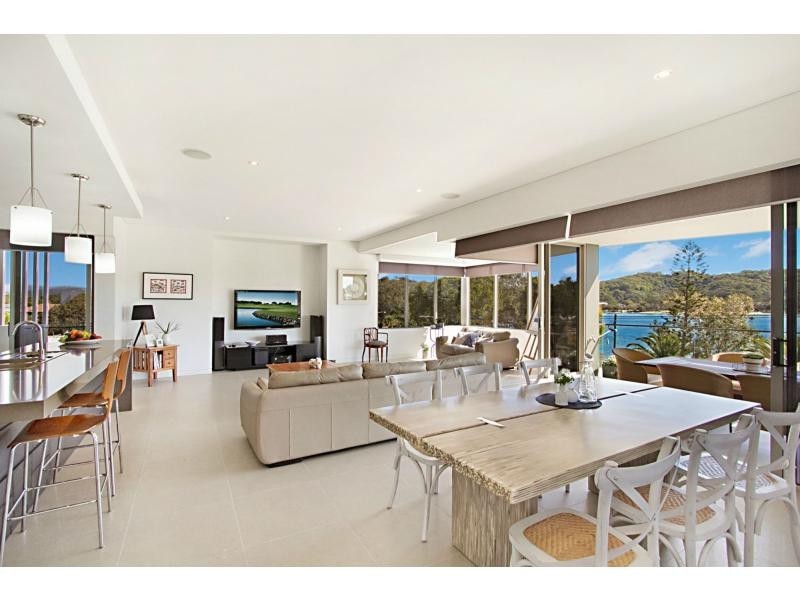 3/8 Murlong Crescent, Palm Beach QLD 4221