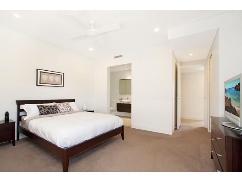 3/8 Murlong Crescent, Palm Beach QLD 4221