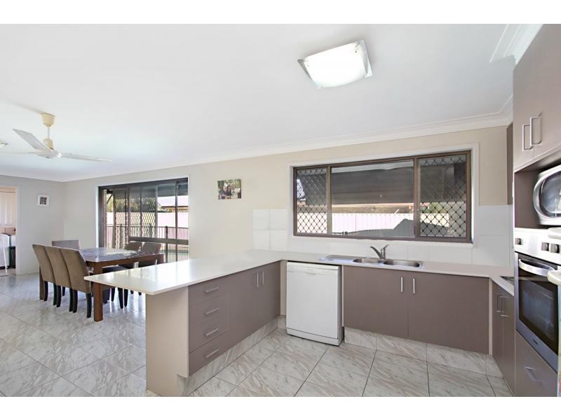 49 Arcadia Drive, Mermaid Waters QLD 4218