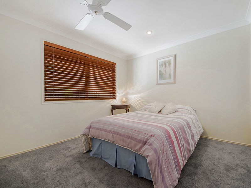 1/1 Tiarnna Close, Burleigh Heads QLD 4220