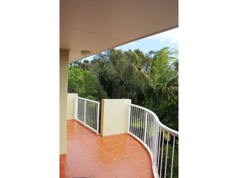 13/1 Tallebudgera Drive, Palm Beach QLD 4221