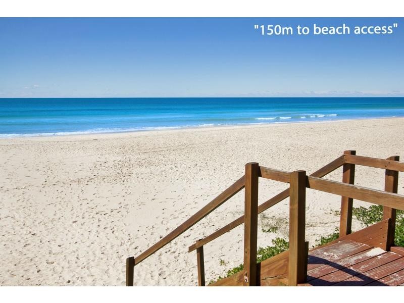 2/8 Thirteenth Avenue, Palm Beach QLD 4221