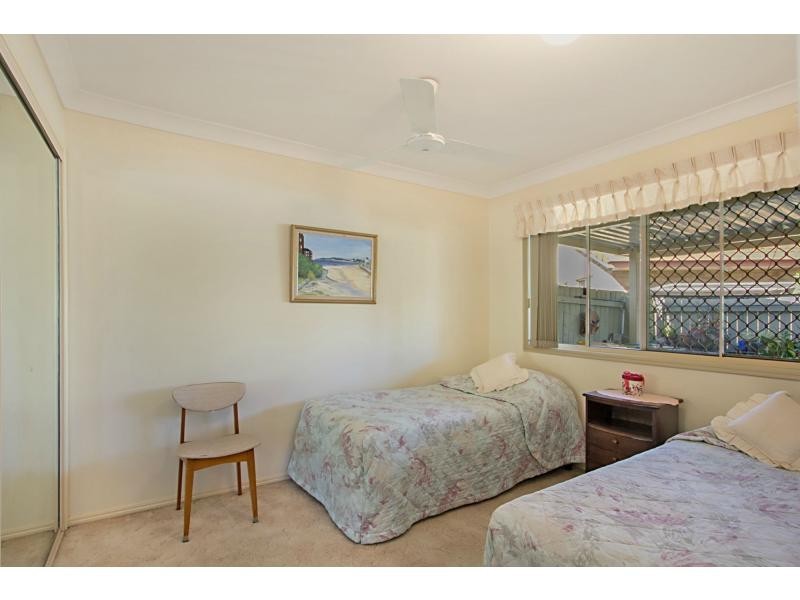 2/6 Valmai Court, Burleigh Waters QLD 4220