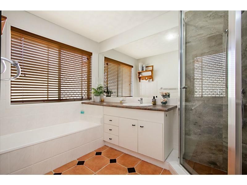 43 Thornleigh Crescent, Varsity Lakes QLD 4227