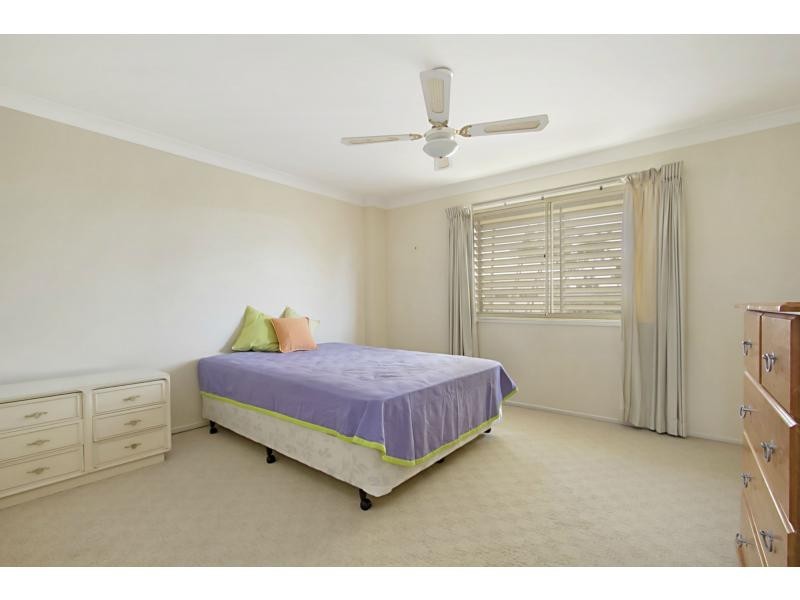 2/22 Sunbird Street, Burleigh Waters QLD 4220