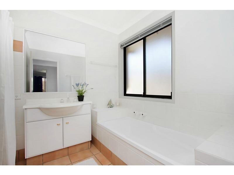 5 Greendale Place, Burleigh Waters QLD 4220