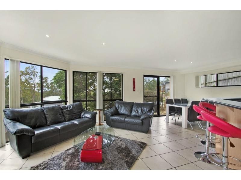 40a Sky Royal Terrace, Burleigh Heads QLD 4220