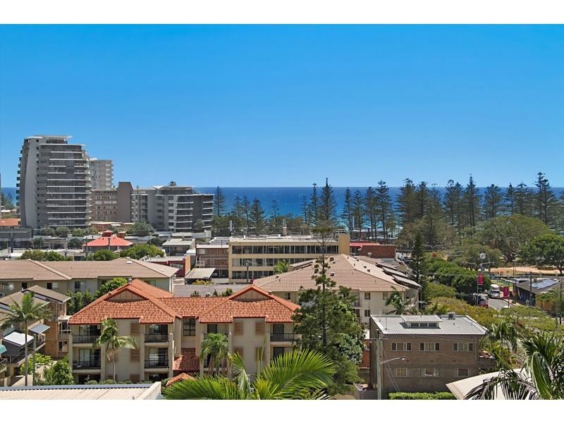 8/1 Hill Avenue, Burleigh Heads QLD 4220