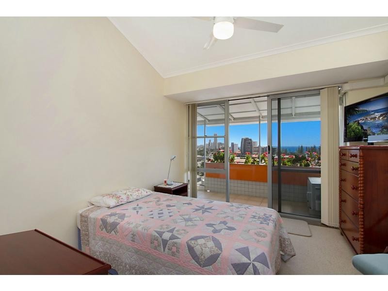 8/1 Hill Avenue, Burleigh Heads QLD 4220