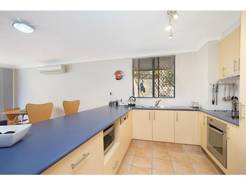 1/22 Ewart Street, Burleigh Heads QLD 4220
