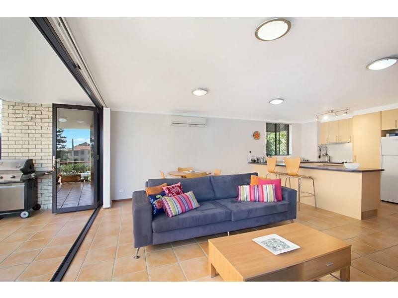 1/22 Ewart Street, Burleigh Heads QLD 4220