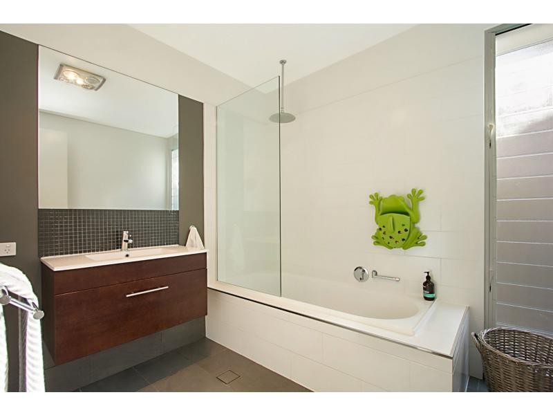 23 Twenty Seventh Avenue, Palm Beach QLD 4221