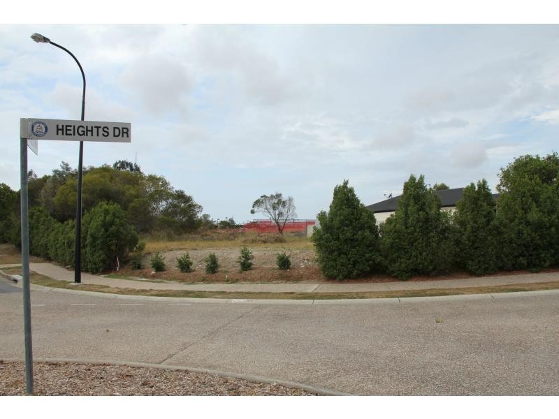 2 Heights Drive, Robina QLD 4226
