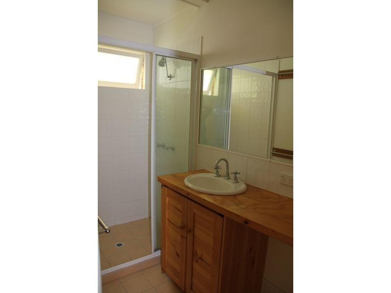 Unit 1/24 Bullimah Avenue, Burleigh Heads QLD 4220