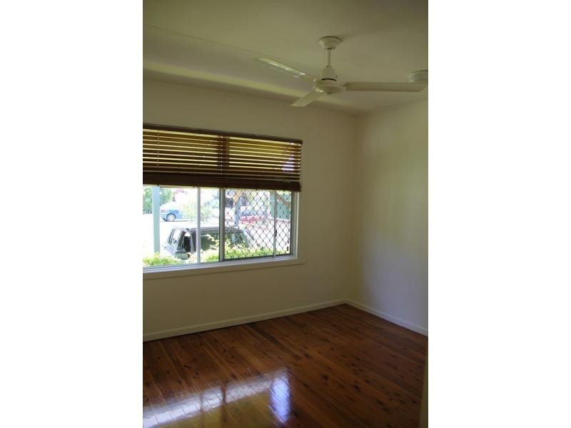 Unit 1/24 Bullimah Avenue, Burleigh Heads QLD 4220