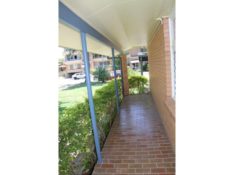 Unit 1/24 Bullimah Avenue, Burleigh Heads QLD 4220