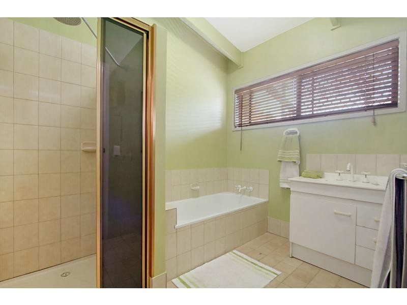 6 Dulcie Drive, Burleigh Heads QLD 4220