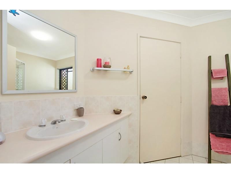 6 Dulcie Drive, Burleigh Heads QLD 4220