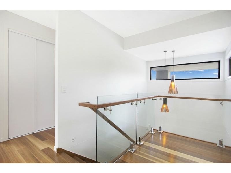 2 Mallawa Drive, Palm Beach QLD 4221