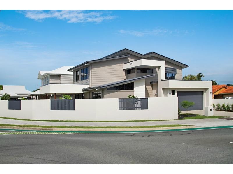 2 Mallawa Drive, Palm Beach QLD 4221