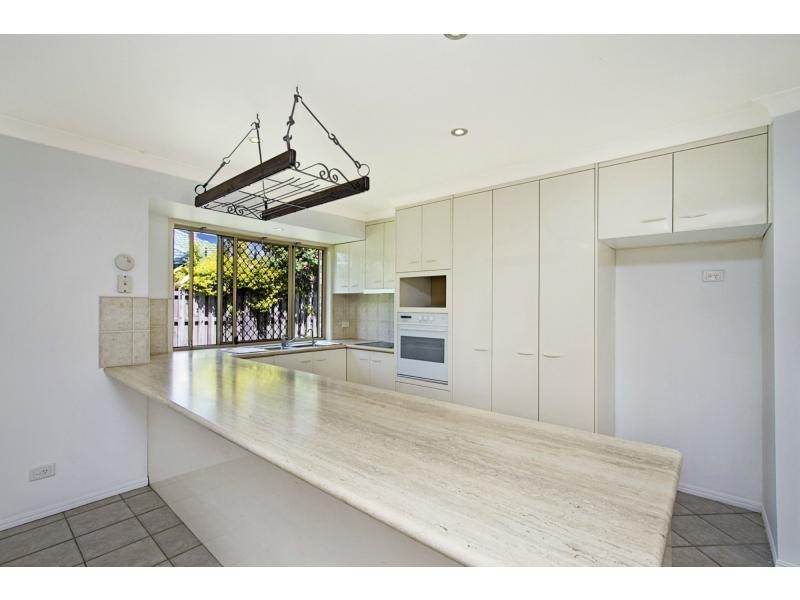 12 Bushlark Street, Varsity Lakes QLD 4227