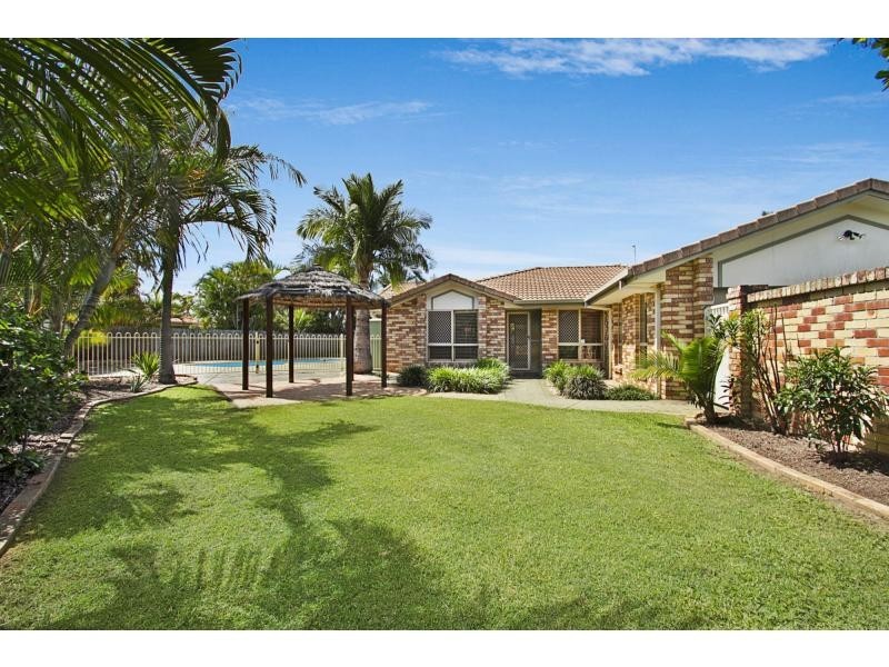 12 Bushlark Street, Varsity Lakes QLD 4227