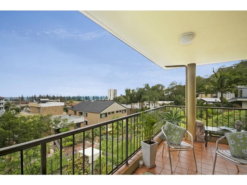 4/21 Hill Avenue, Burleigh Heads QLD 4220