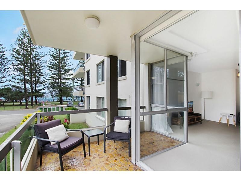 2/158 The Esplanade, Burleigh Heads QLD 4220