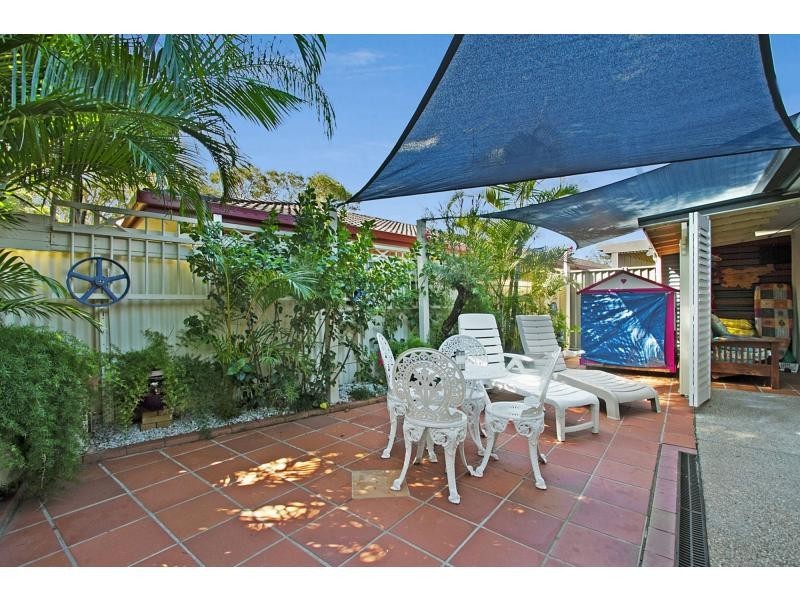 1/35 Twenty Seventh Avenue, Palm Beach QLD 4221