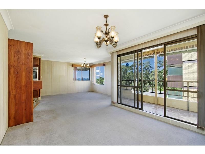 8/5 Hill Avenue, Burleigh Heads QLD 4220