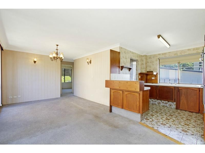 8/5 Hill Avenue, Burleigh Heads QLD 4220