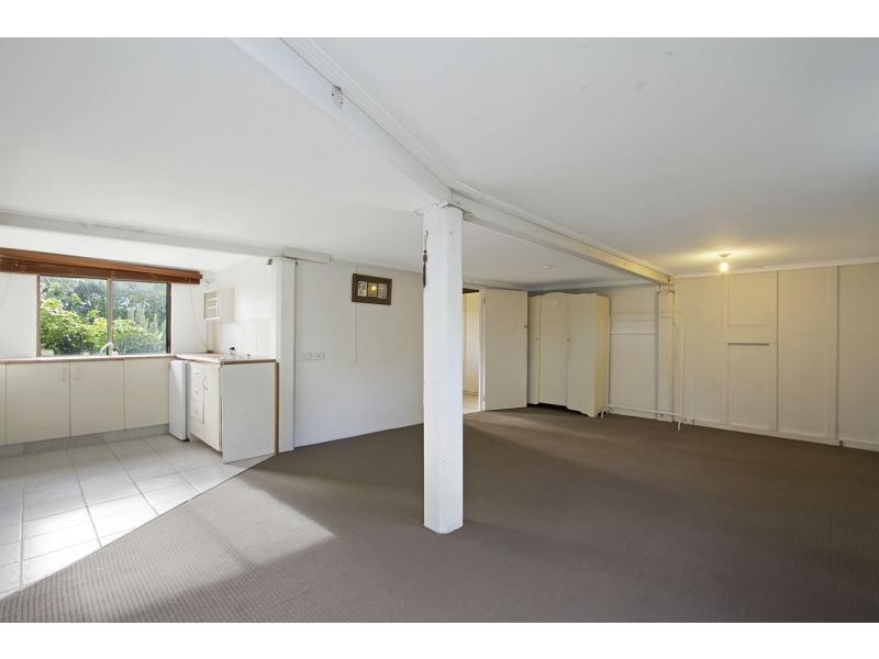 17 Allawah Avenue, Palm Beach QLD 4221