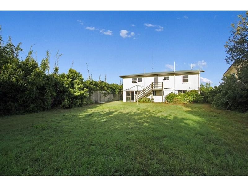 17 Allawah Avenue, Palm Beach QLD 4221