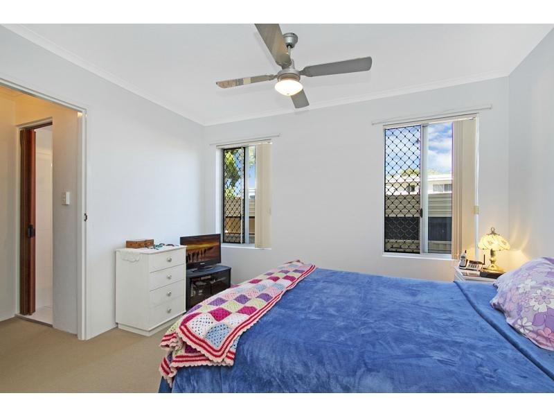 4/18 Ikkina Road, Burleigh Heads QLD 4220