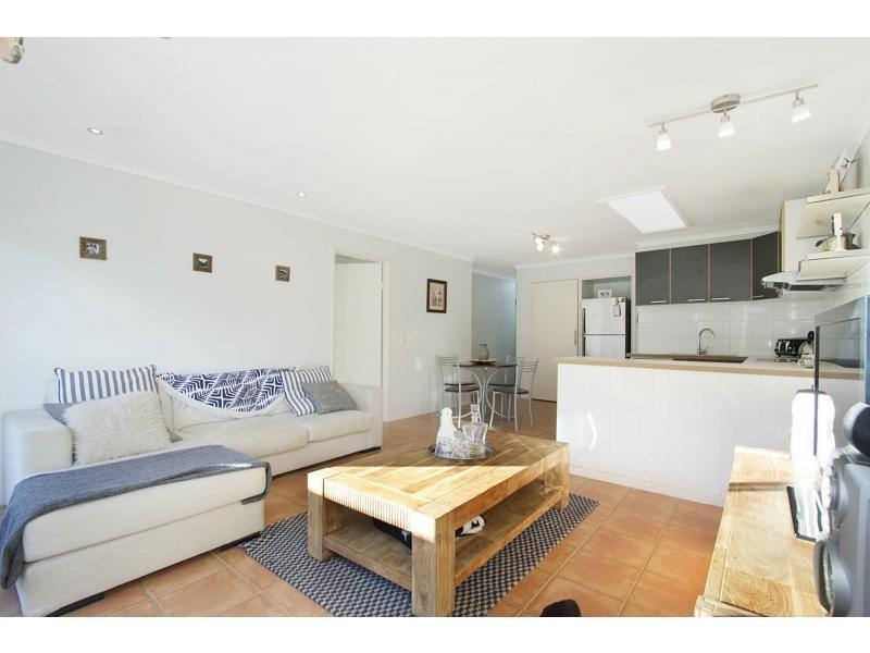 2/3 Peacock Place, Burleigh Waters QLD 4220