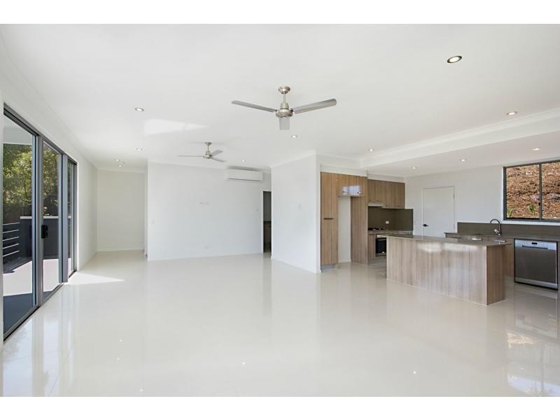 9/3 Mieke Court, Burleigh Heads QLD 4220