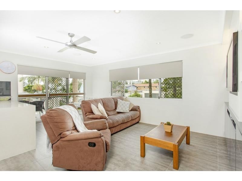 7/5 Christine Avenue, Miami QLD 4220
