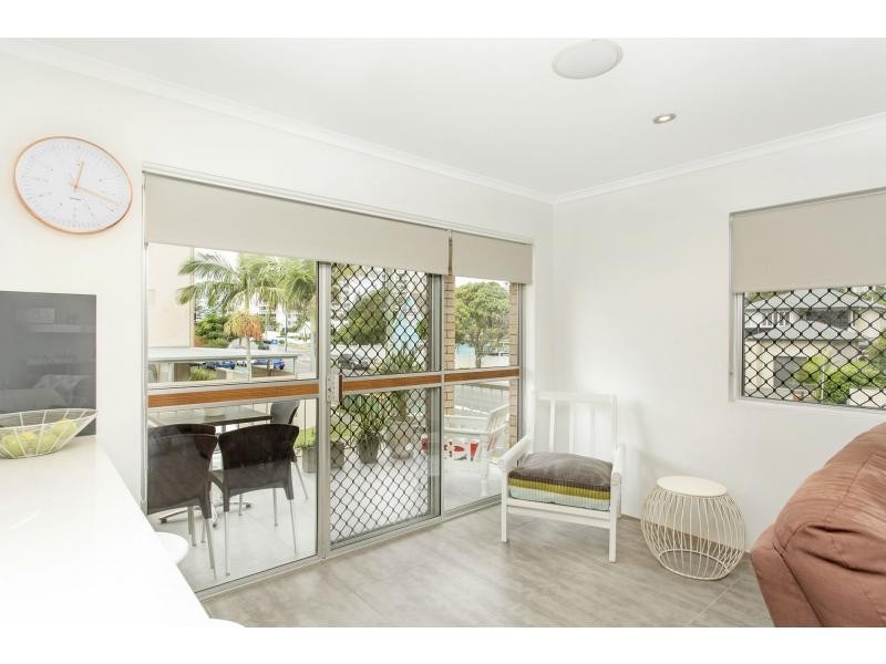 7/5 Christine Avenue, Miami QLD 4220
