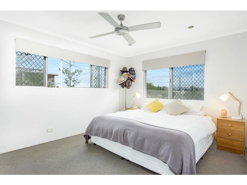 7/5 Christine Avenue, Miami QLD 4220