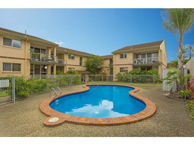 7/5 Christine Avenue, Miami QLD 4220