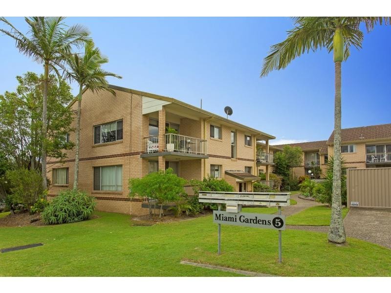 7/5 Christine Avenue, Miami QLD 4220