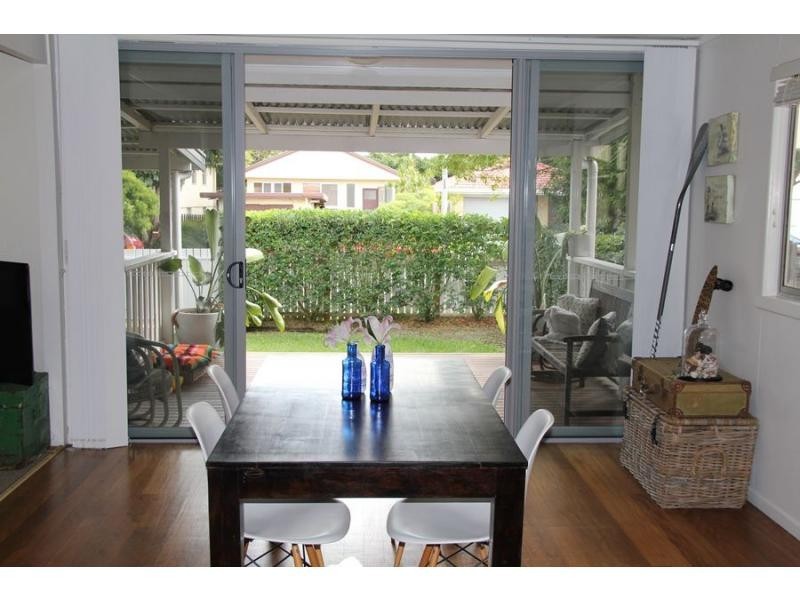 32 Sixth Avenue, Palm Beach QLD 4221