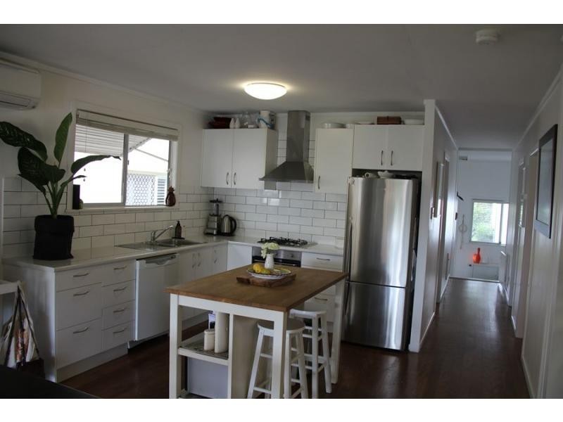 32 Sixth Avenue, Palm Beach QLD 4221