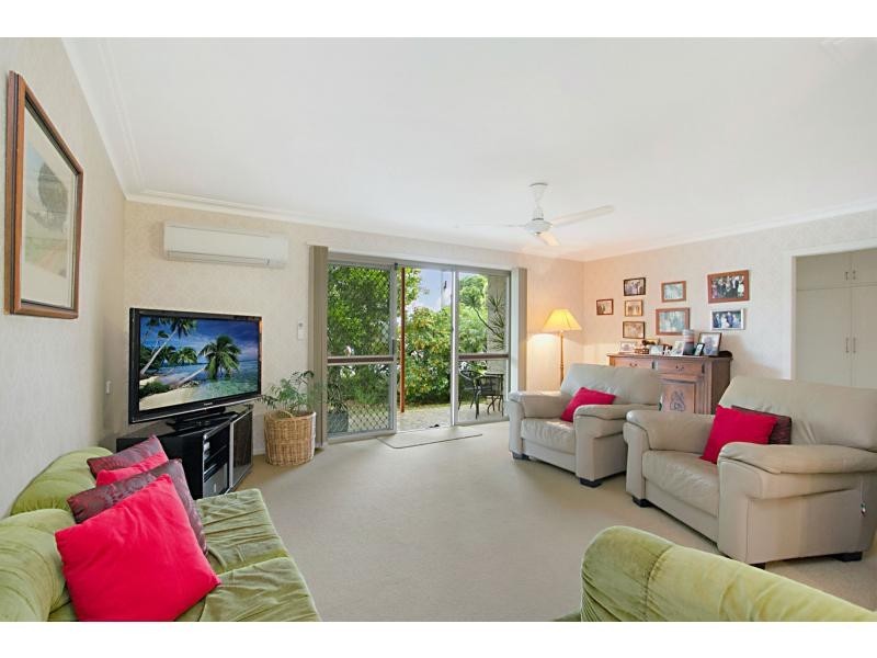 13 Allawah Avenue, Palm Beach QLD 4221