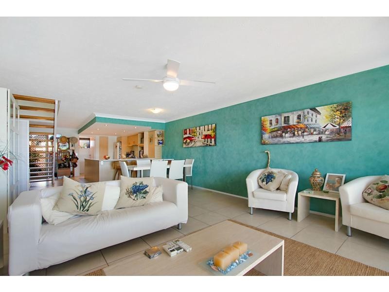 25/13 Shrike Court, Burleigh Waters QLD 4220